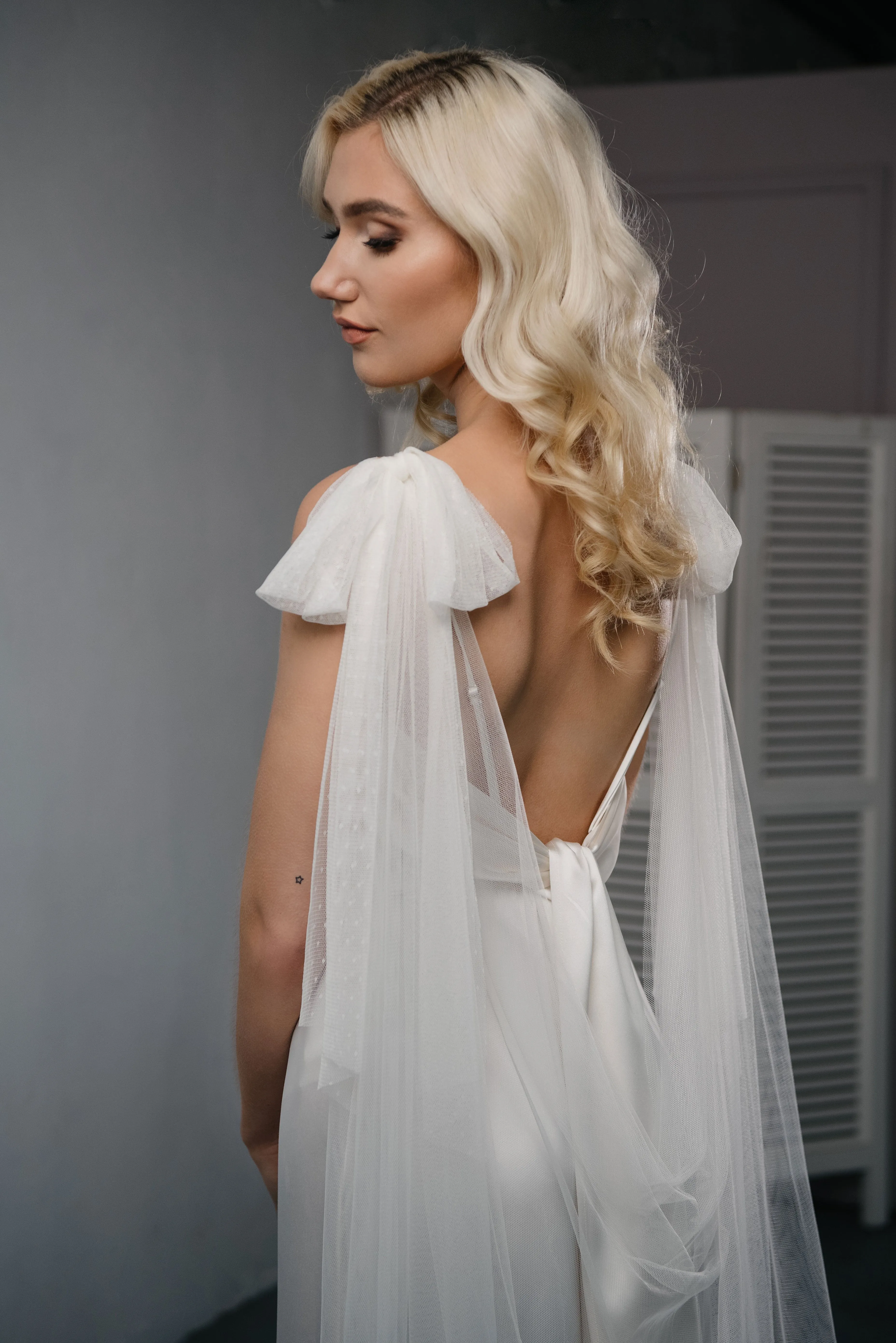 Bridal cape with bow - PARIS