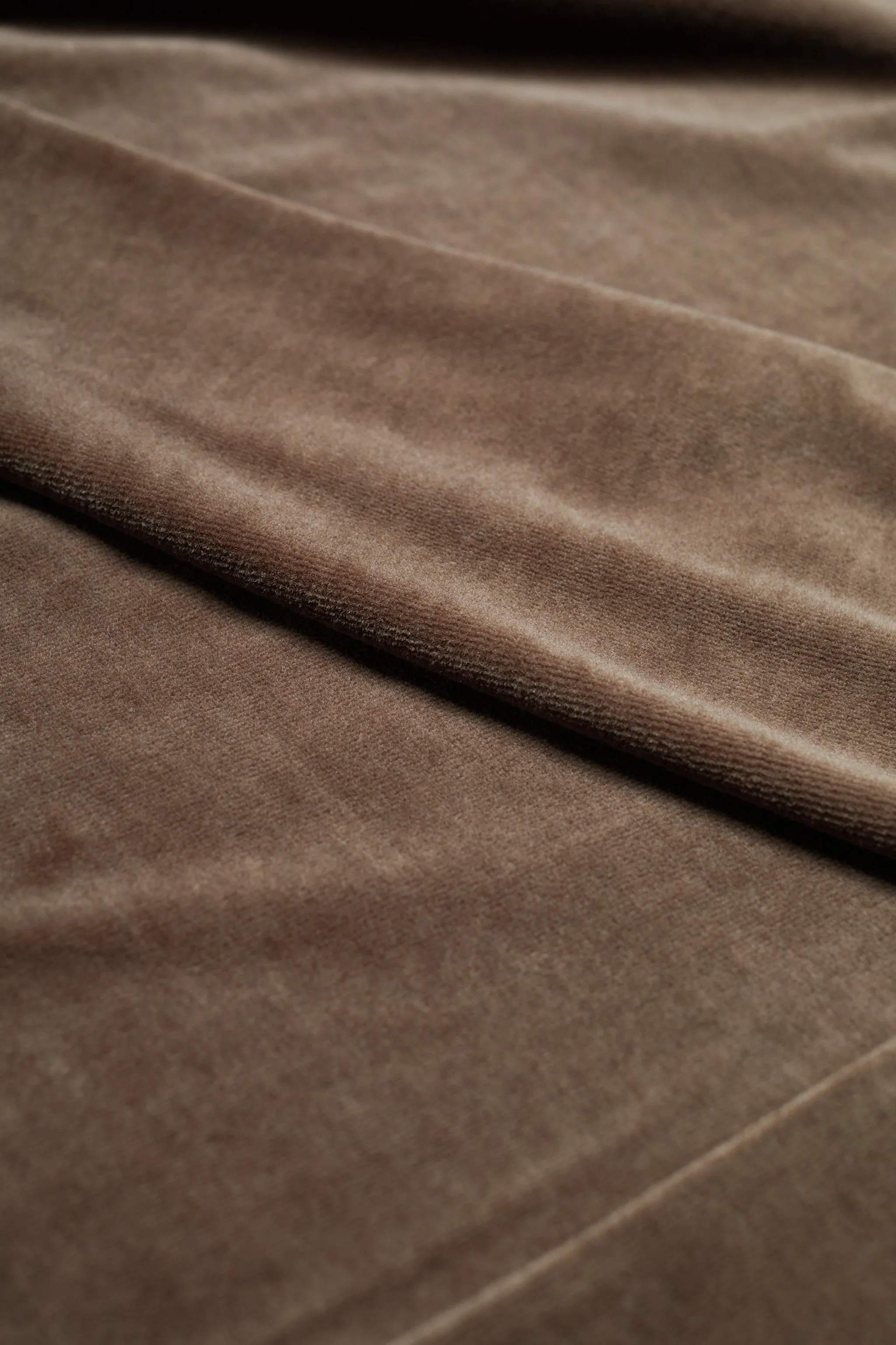 Distance Velour Keyhole Top Walnut