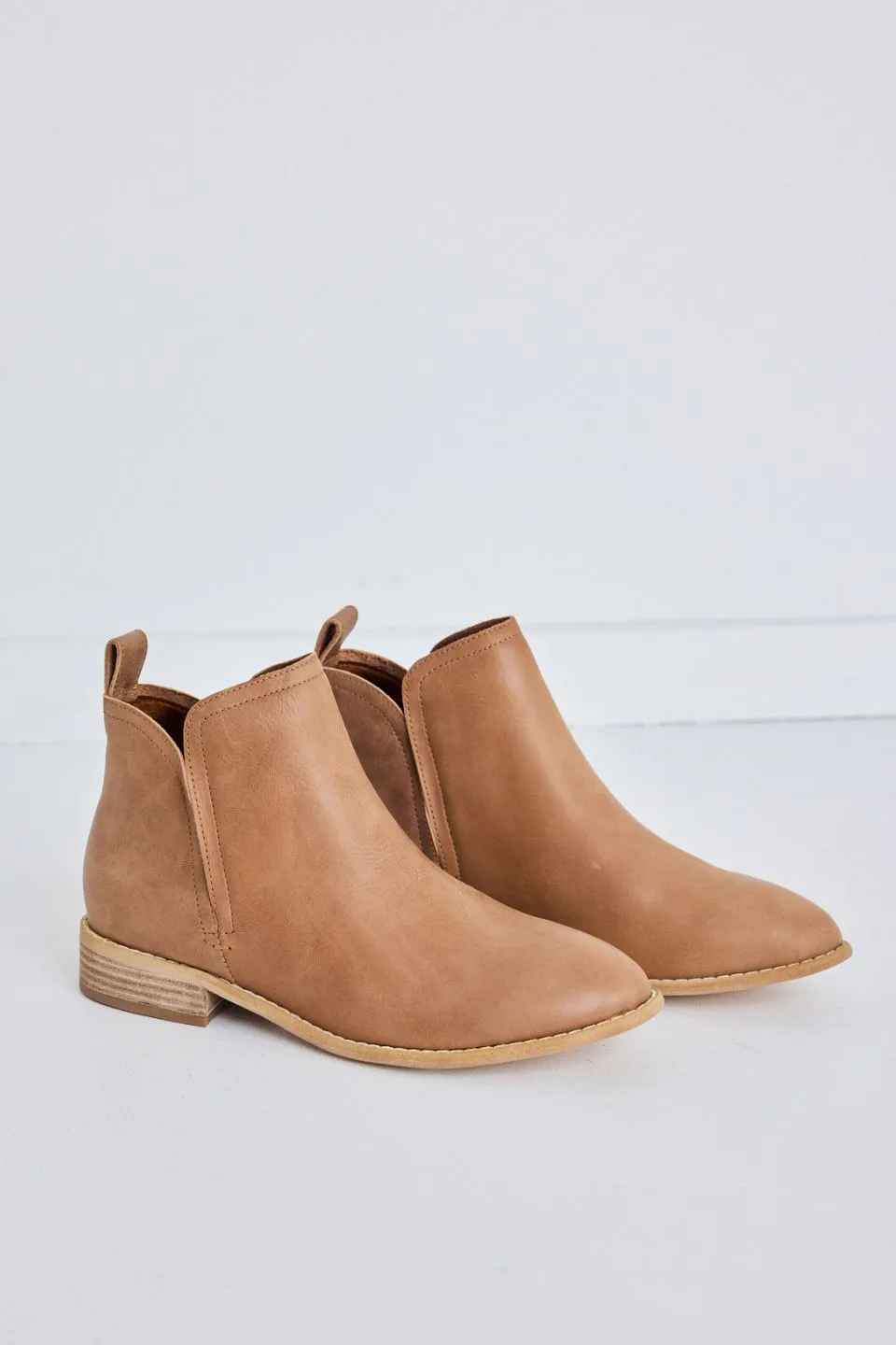 Douglas Tan Leather Ankle Boot