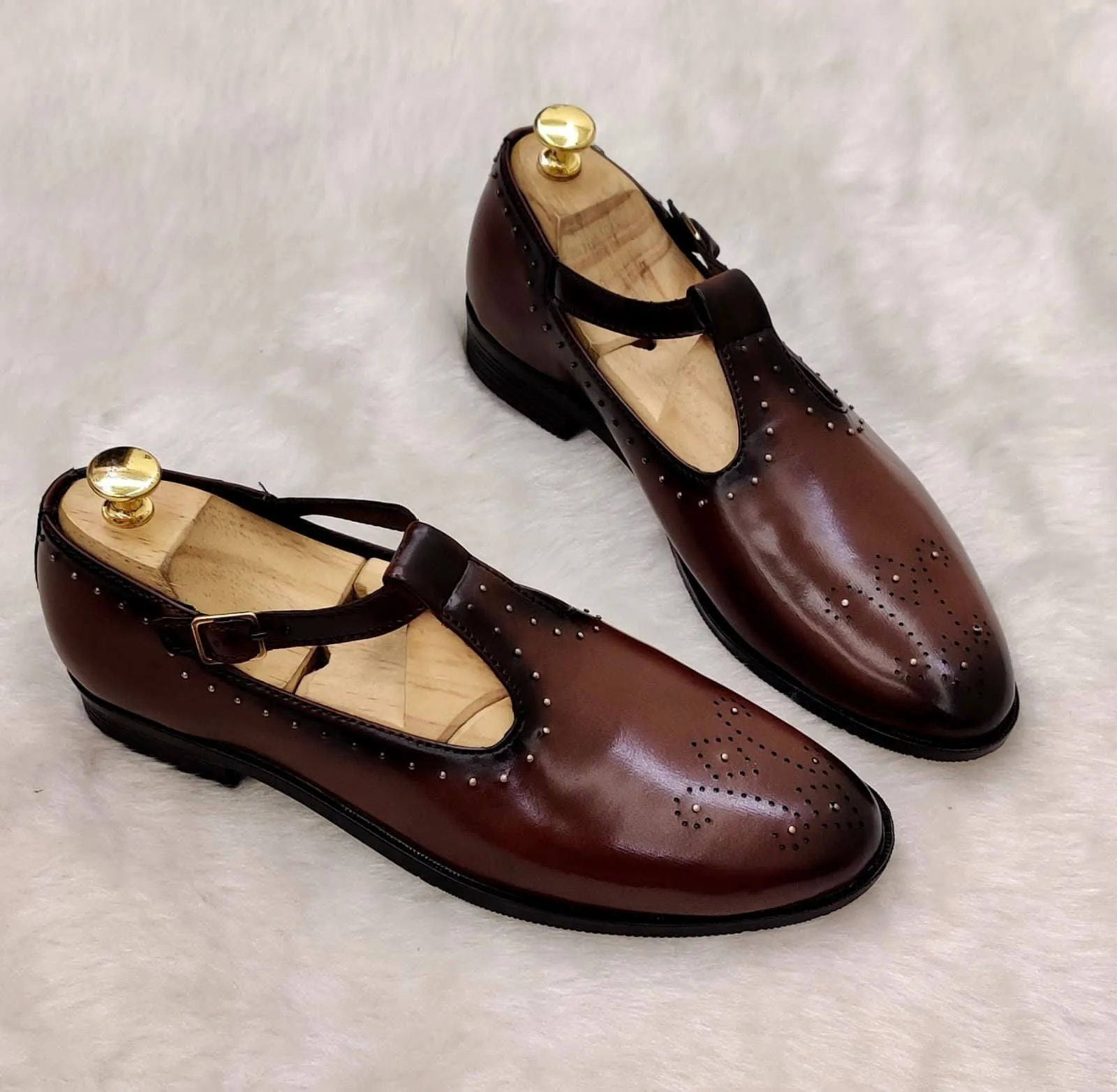 Hand-Painted Brown Peshawari Sandel For Casual And Party Wear-JonasParamount