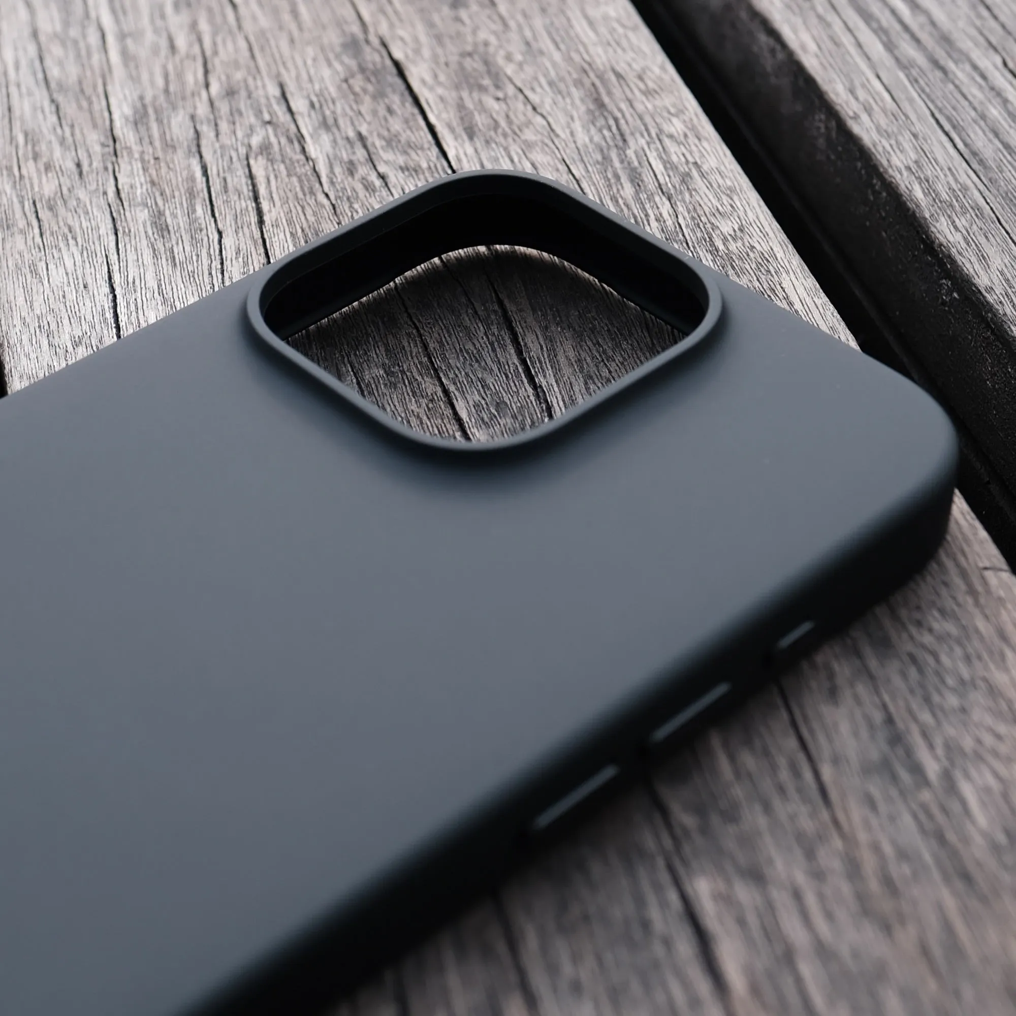 The Bare Case - for iPhone 15 Plus